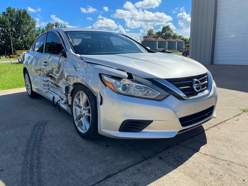 Продаж на аукціоні авто 2018 Nissan Altima, vin: 1N4AL3AP5JC159238, номер лоту: 59623876