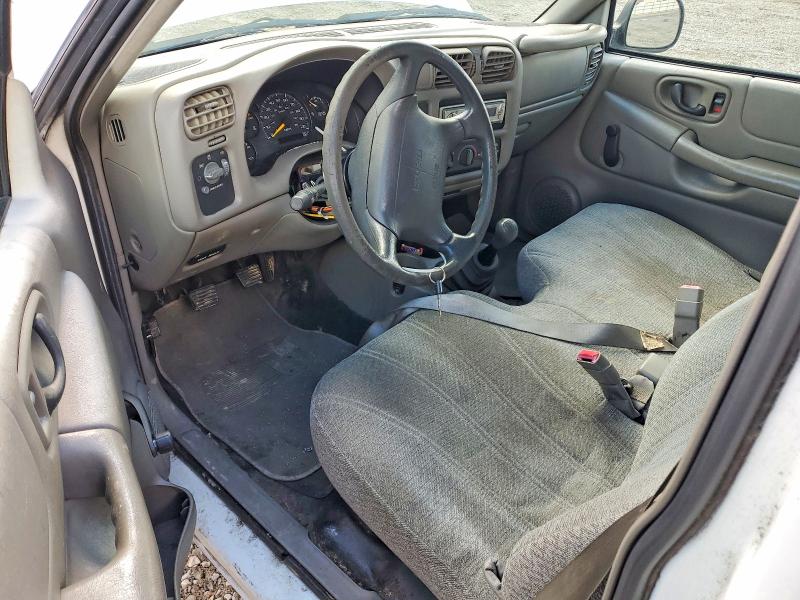 56834886 :رقم المزاد ، 1GGCS1448W8660435 vin ، 1998 Isuzu Hombre مزاد بيع