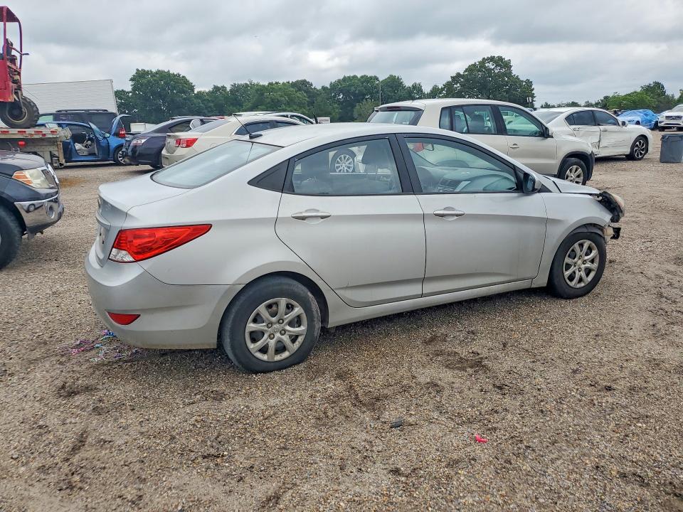 54550636 :رقم المزاد ، KMHCT4AE0DU502863 vin ، 2013 Hyundai Accent مزاد بيع