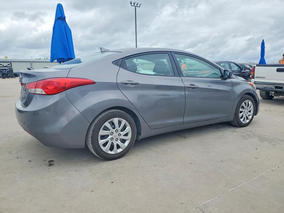 2013 Hyundai Elantra მანქანა იყიდება აუქციონზე, vin: 5NPDH4AE2DH205534, აუქციონის ნომერი: 56680326