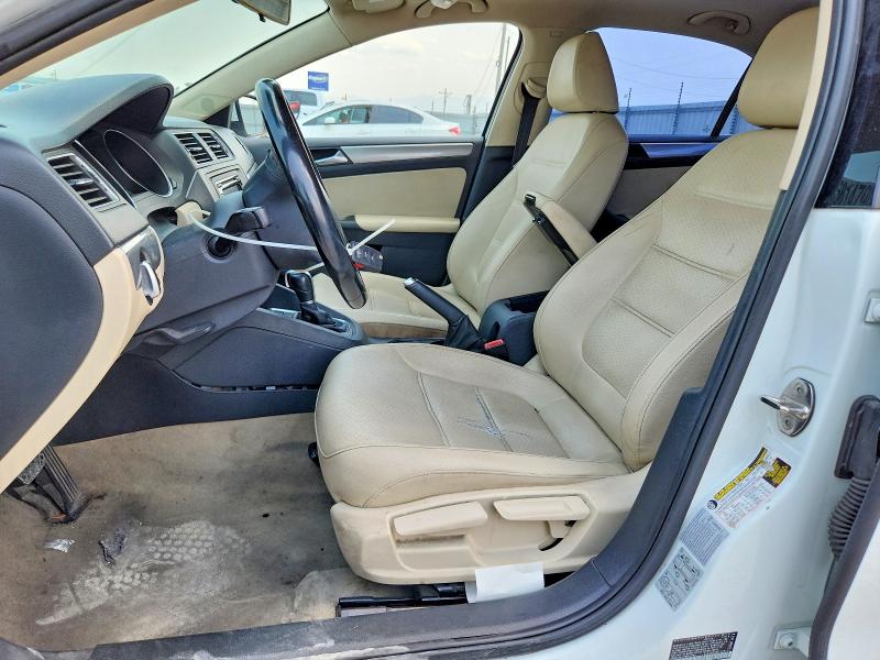 Продажа на аукционе авто 2015 Volkswagen Jetta, vin: 3VWD07AJ0FM272682, номер лота: 58147906