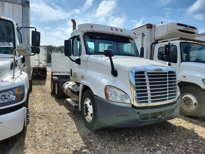 2020 Freightliner Cascadia 125 მანქანა იყიდება აუქციონზე, vin: 3AKJGEDV7LDLV9840, აუქციონის ნომერი: 56210236