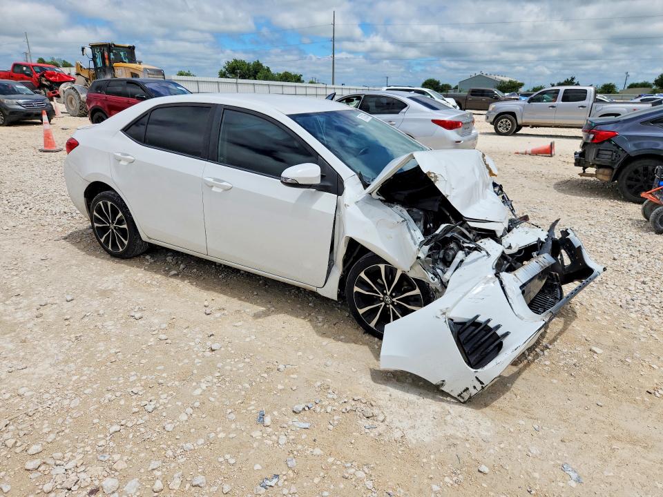 Продаж на аукціоні авто 2017 Toyota Corolla, vin: 5YFBURHE6HP599599, номер лоту: 57823566