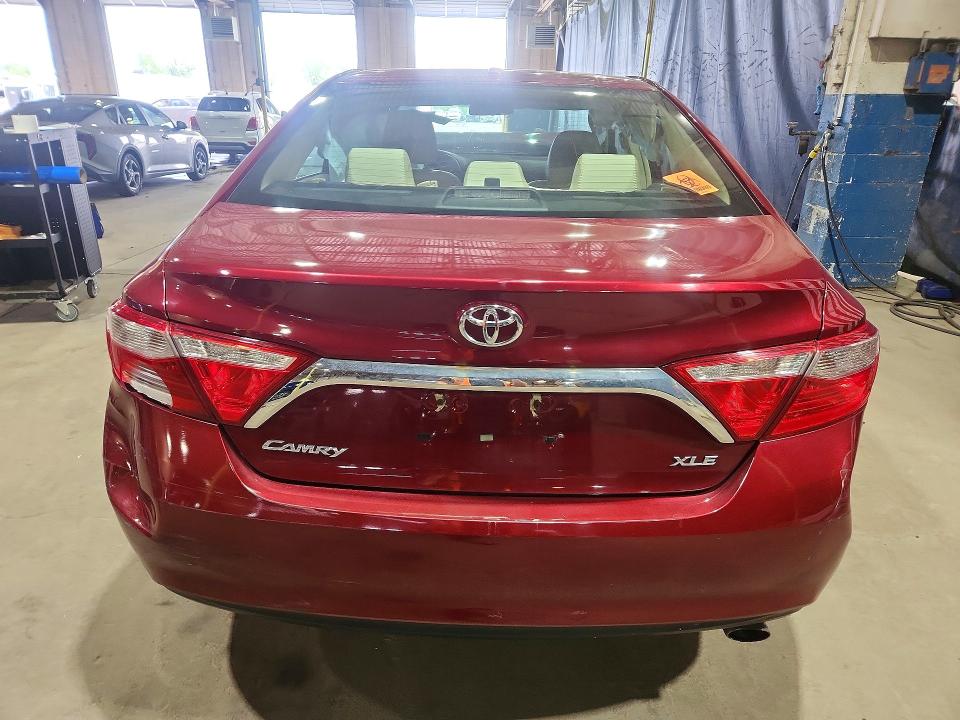 2017 Toyota Camry მანქანა იყიდება აუქციონზე, vin: 4T1BF1FK7HU708428, აუქციონის ნომერი: 56633286