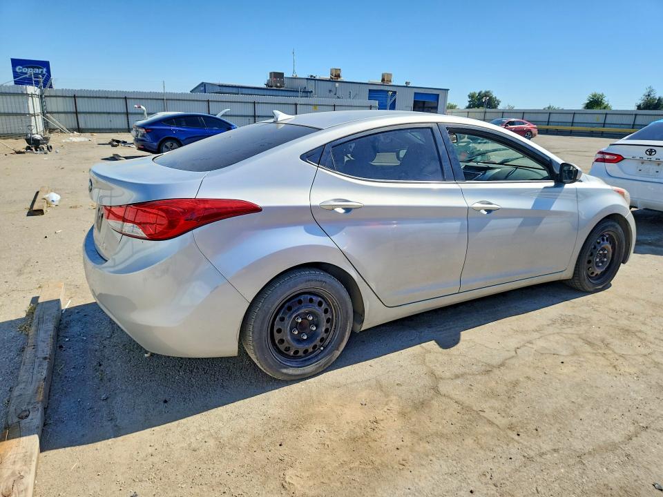 Продажа на аукционе авто 2012 Hyundai Elantra, vin: KMHDH4AE4CU403385, номер лота: 56352556