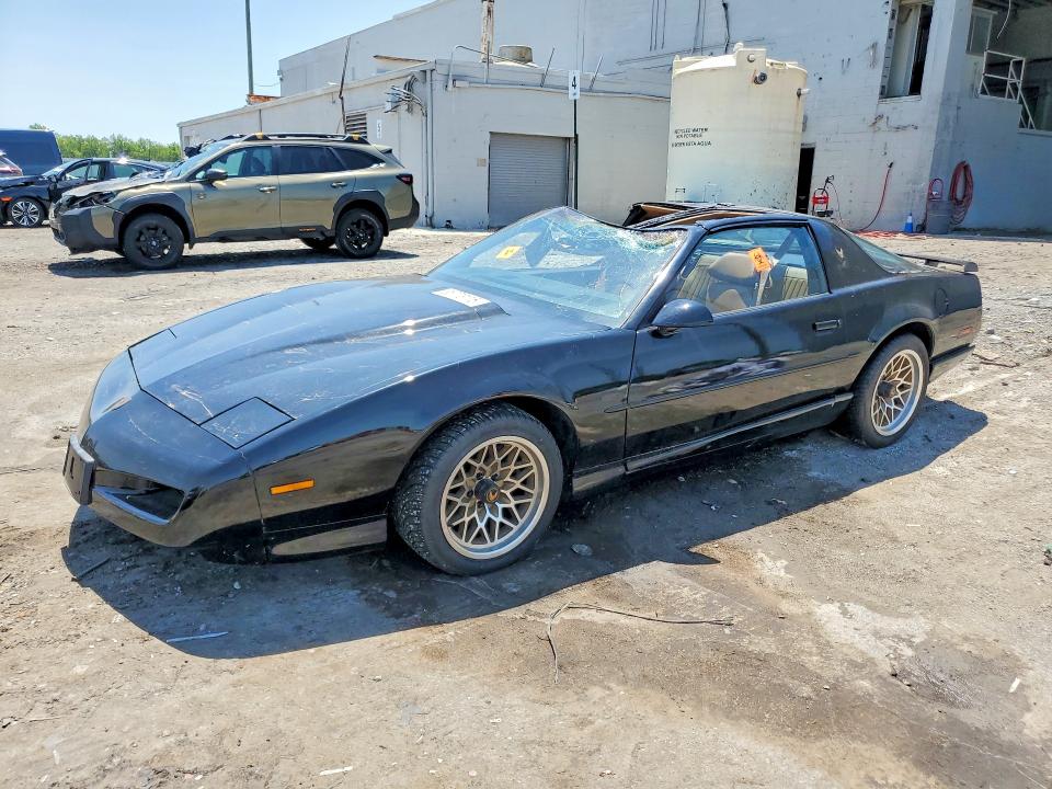 1991 Pontiac Firebird მანქანა იყიდება აუქციონზე, vin: 1G2FW23F2ML230569, აუქციონის ნომერი: 85773115