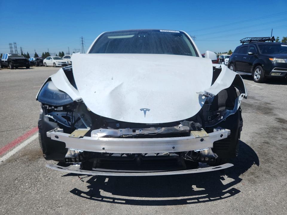 57597116 :رقم المزاد ، 7SAYGDED3RF047901 vin ، 2024 Tesla Model Y مزاد بيع