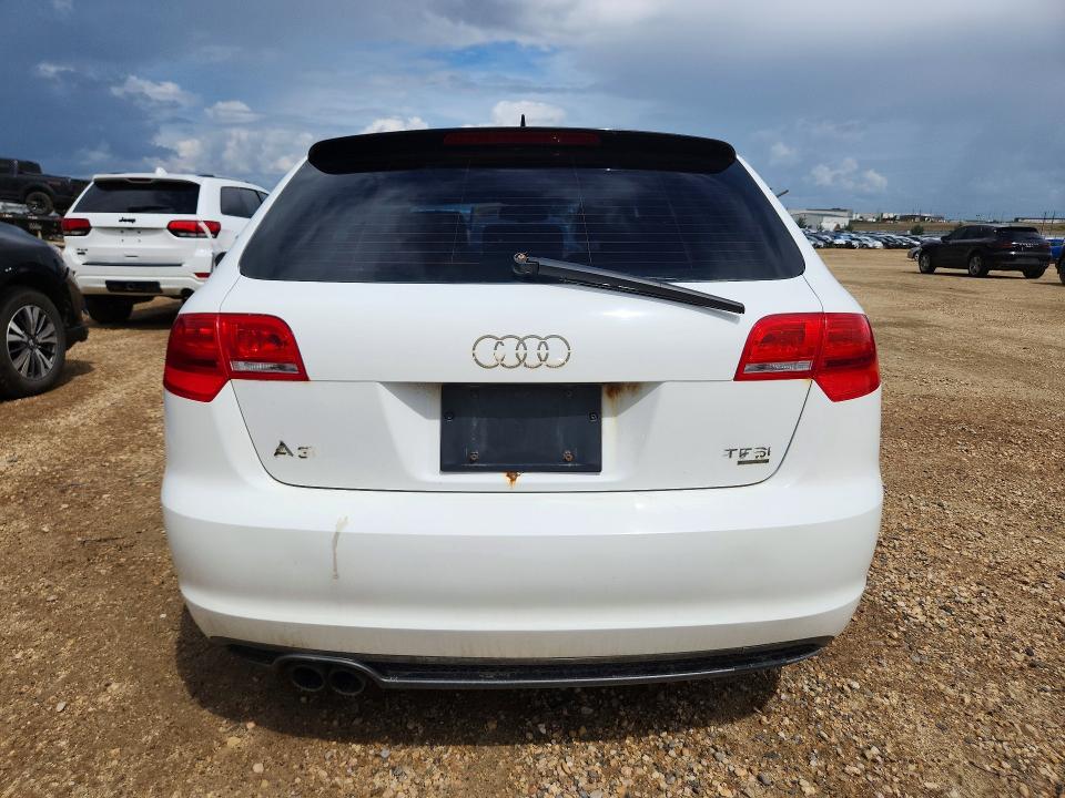 Продажа на аукционе авто 2011 Audi A3, vin: WAUMFCFM0BA097206, номер лота: 58510886
