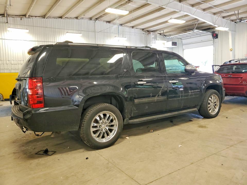 Продаж на аукціоні авто 2014 Chevrolet Suburban, vin: 1GNSKJE76ER102850, номер лоту: 55620956
