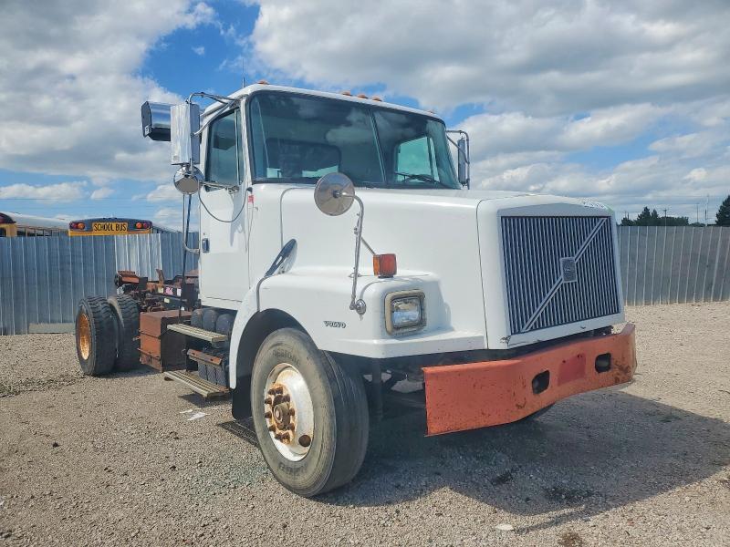 1999 Volvo Wg მანქანა იყიდება აუქციონზე, vin: 4VBJAAHE9XN866197, აუქციონის ნომერი: 54151616