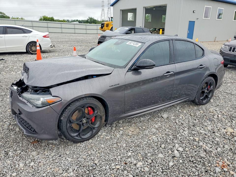 58274286 :رقم المزاد ، ZARFANBN0N7659813 vin ، 2022 Alfa Romeo Giulia مزاد بيع