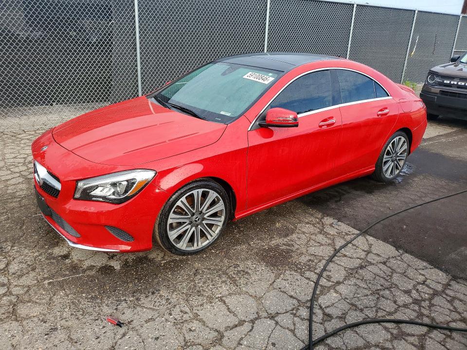 59100846 :رقم المزاد ، WDDSJ4GB5JN524808 vin ، 2018 Mercedes-benz Cla مزاد بيع