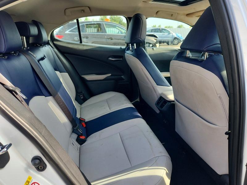 2019 Lexus Ux მანქანა იყიდება აუქციონზე, vin: JTHU9JBHXK2002263, აუქციონის ნომერი: 56753096