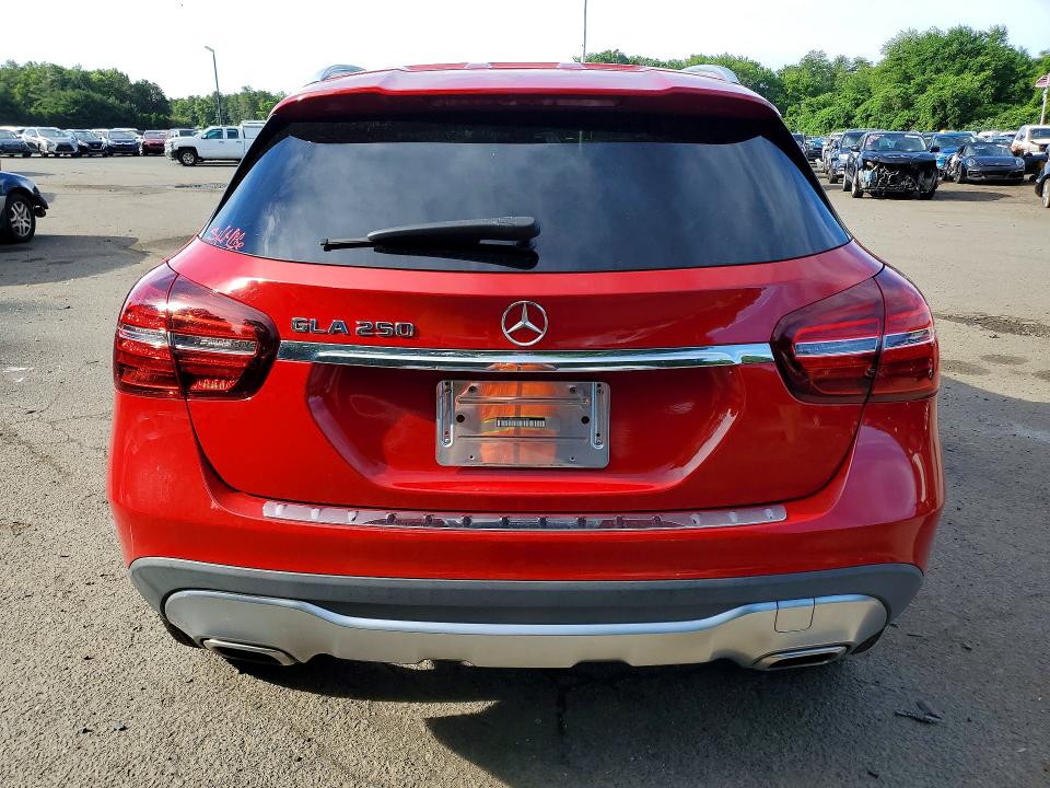 57612416 :رقم المزاد ، WDCTG4EB4KU014130 vin ، 2019 Mercedes-benz Gla مزاد بيع