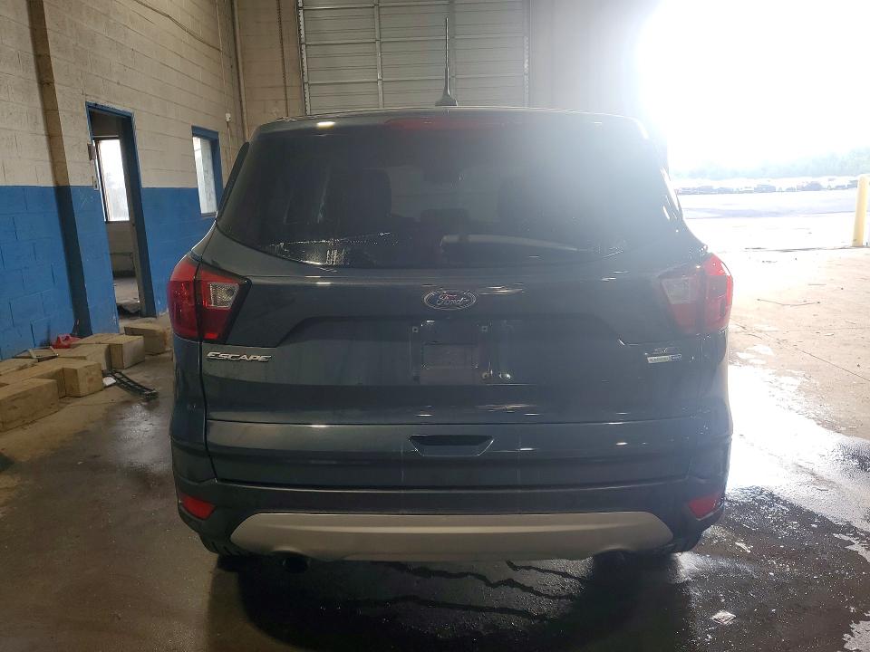 2019 Ford Escape მანქანა იყიდება აუქციონზე, vin: 1FMCU9GD8KUB54879, აუქციონის ნომერი: 56494296