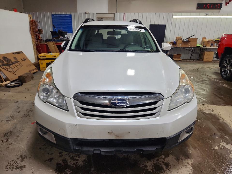 57239436 :رقم المزاد ، 4S4BRBCC1B3328699 vin ، 2011 Subaru Outback مزاد بيع