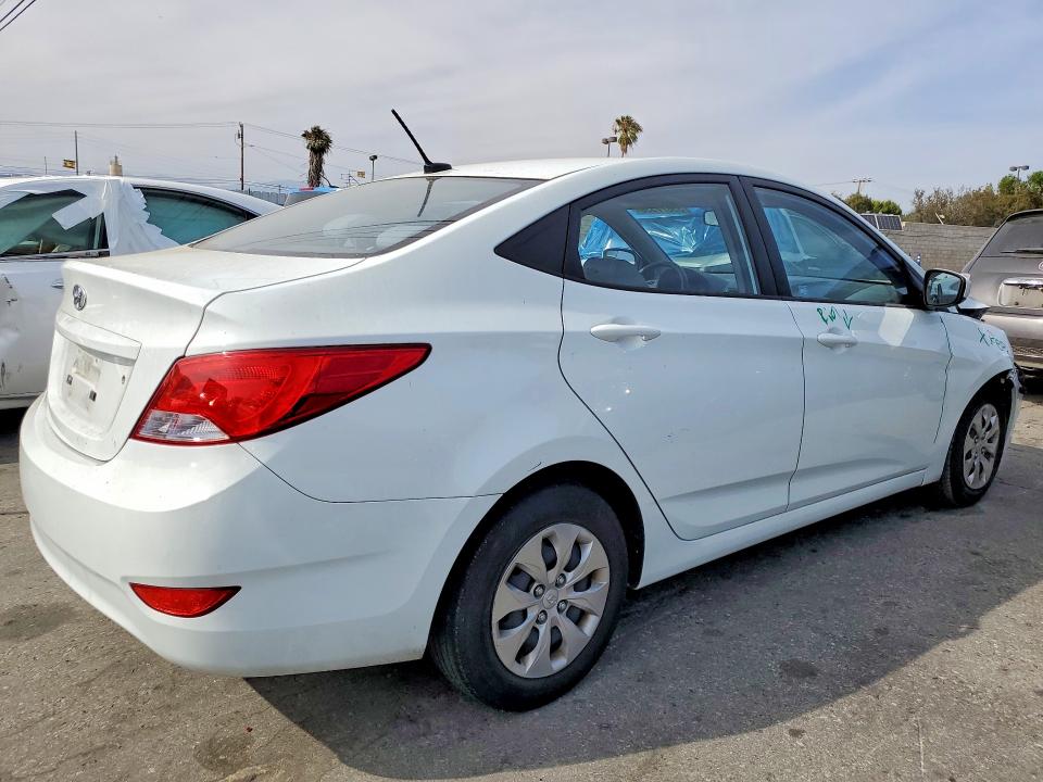 55677536 :رقم المزاد ، KMHCT4AE6FU922047 vin ، 2015 Hyundai Accent مزاد بيع