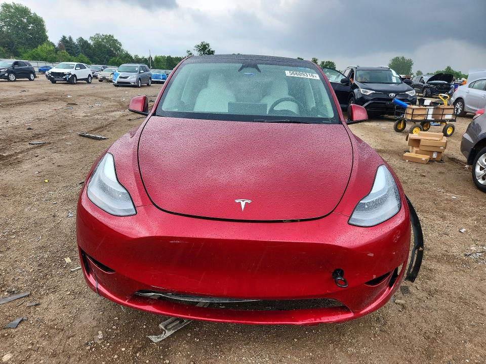 56609316 :رقم المزاد ، 7SAYGDEE6RF085549 vin ، 2024 Tesla Model  Y مزاد بيع