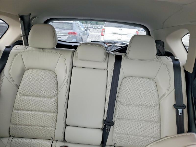 Продаж на аукціоні авто 2018 Mazda Cx-5, vin: JM3KFADM6J1332053, номер лоту: 48674136