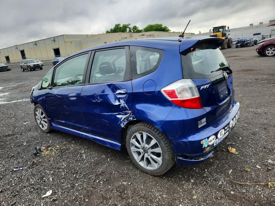 58901386 :رقم المزاد ، JHMGE8H51DC062461 vin ، 2013 Honda Fit مزاد بيع