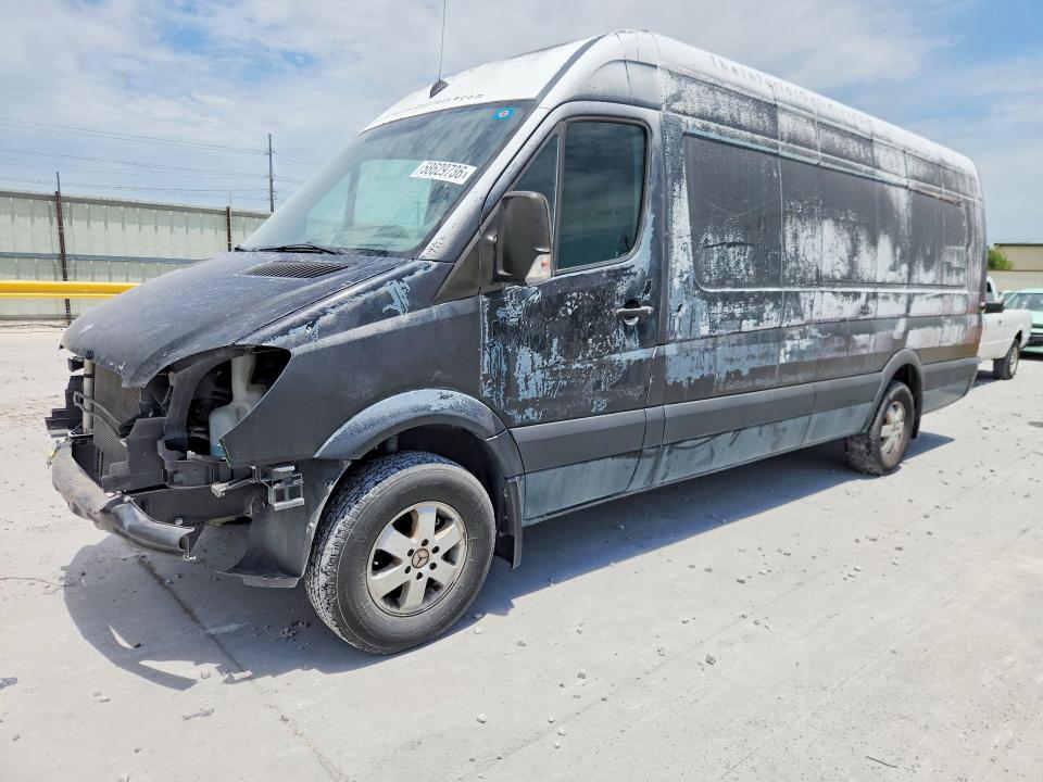 58629736 :رقم المزاد ، WD3PE8CC3C5717465 vin ، 2012 Mercedes-benz Sprinter مزاد بيع