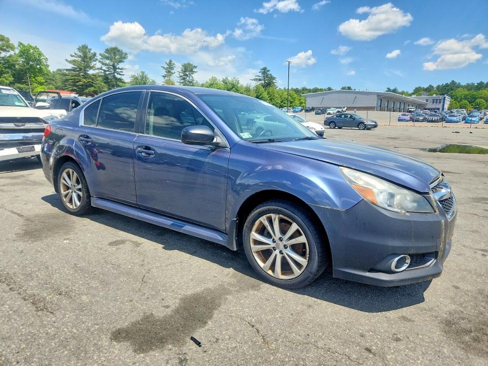 55804696 :رقم المزاد ، 4S3BMBA64E3017191 vin ، 2014 Subaru Legacy مزاد بيع