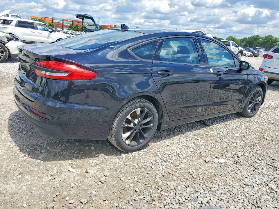 Продажа на аукционе авто 2019 Ford Fusion, vin: 3FA6P0LUXKR121664, номер лота: 58301066