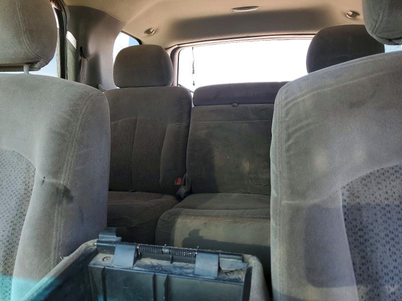 57815126 :رقم المزاد ، 1GNEC13T9YJ152493 vin ، 2000 Chevrolet Tahoe مزاد بيع