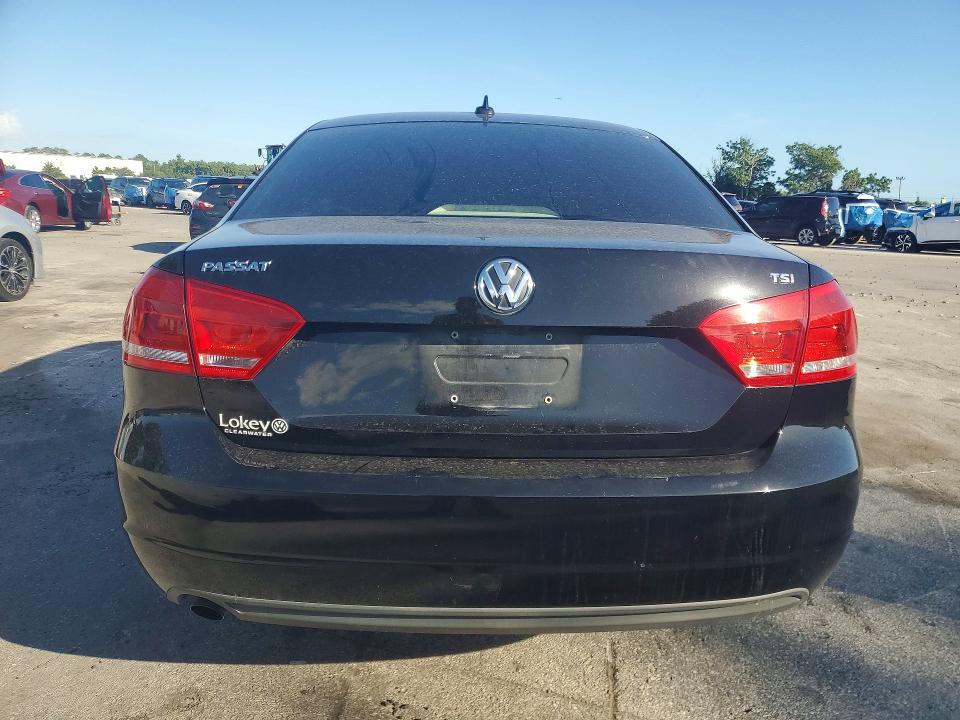 Продажа на аукционе авто 2015 Volkswagen Passat, vin: 1VWAT7A3XFC095359, номер лота: 56348296