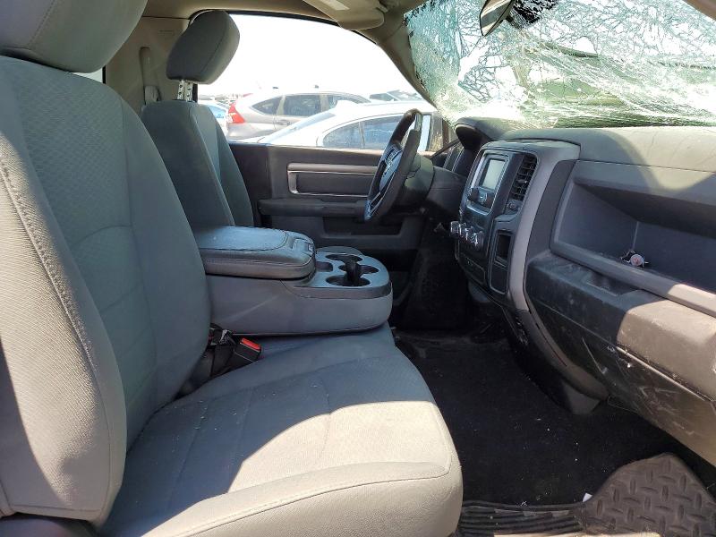 56231126 :رقم المزاد ، 3C6JR6DG7JG137641 vin ، 2018 Ram 1500 مزاد بيع