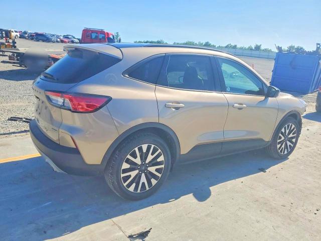 54950186 :رقم المزاد ، 1FMCU9BZ7LUA63364 vin ، 2020 Ford Escape مزاد بيع