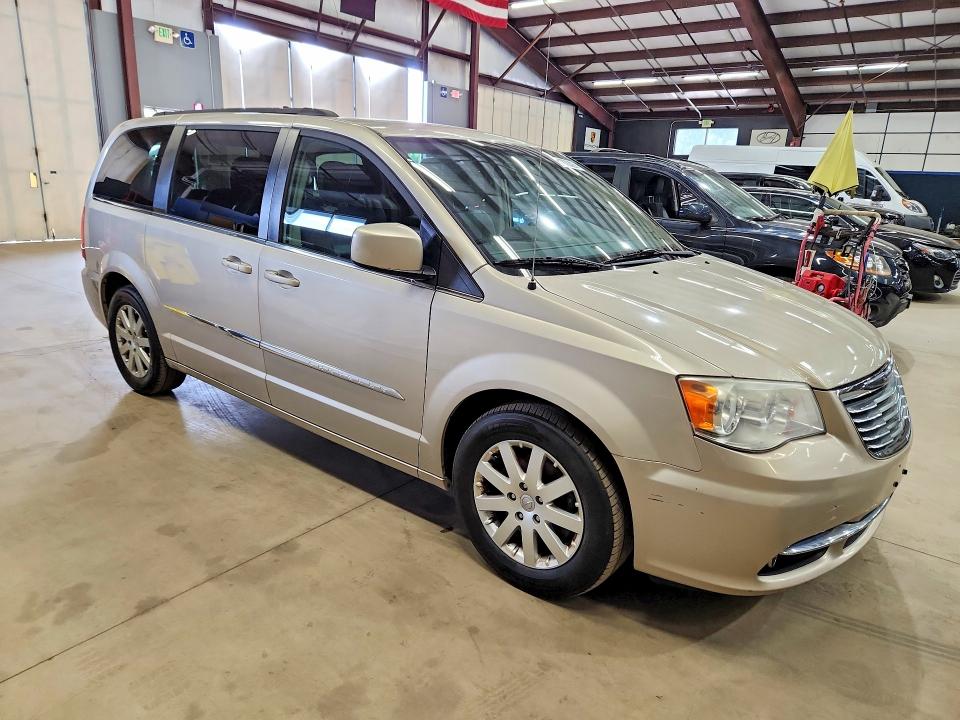 56873326 :رقم المزاد ، 2C4RC1BG3ER404356 vin ، 2014 Chrysler Town & Country مزاد بيع