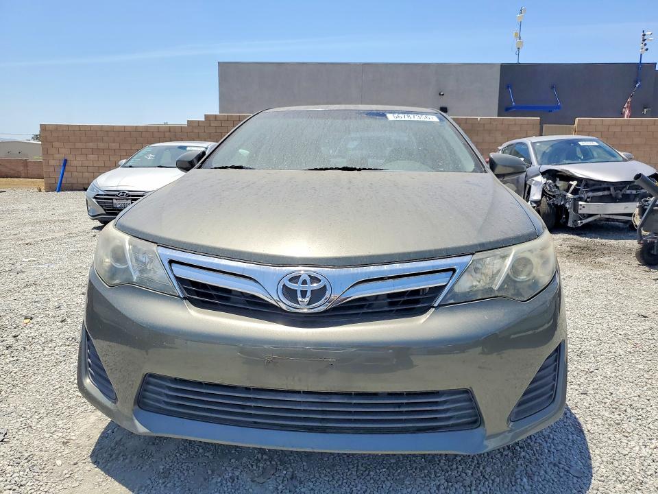 56787356 :رقم المزاد ، 4T4BF1FKXER380696 vin ، 2014 Toyota Camry مزاد بيع