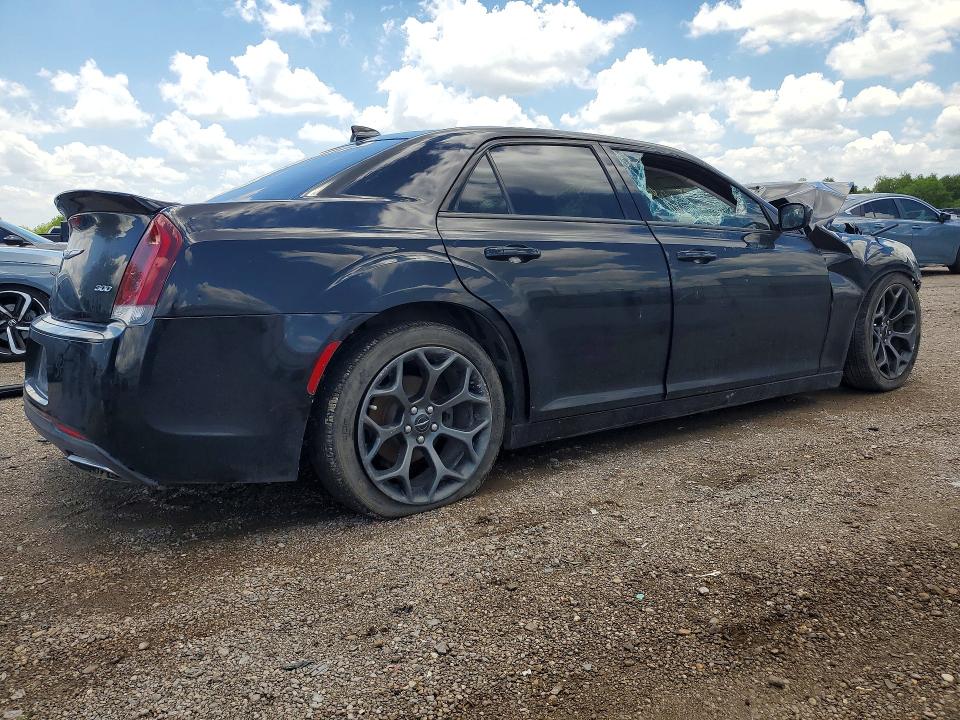 57785666 :رقم المزاد ، 2C3CCAAG4JH231555 vin ، 2018 Chrysler 300 مزاد بيع