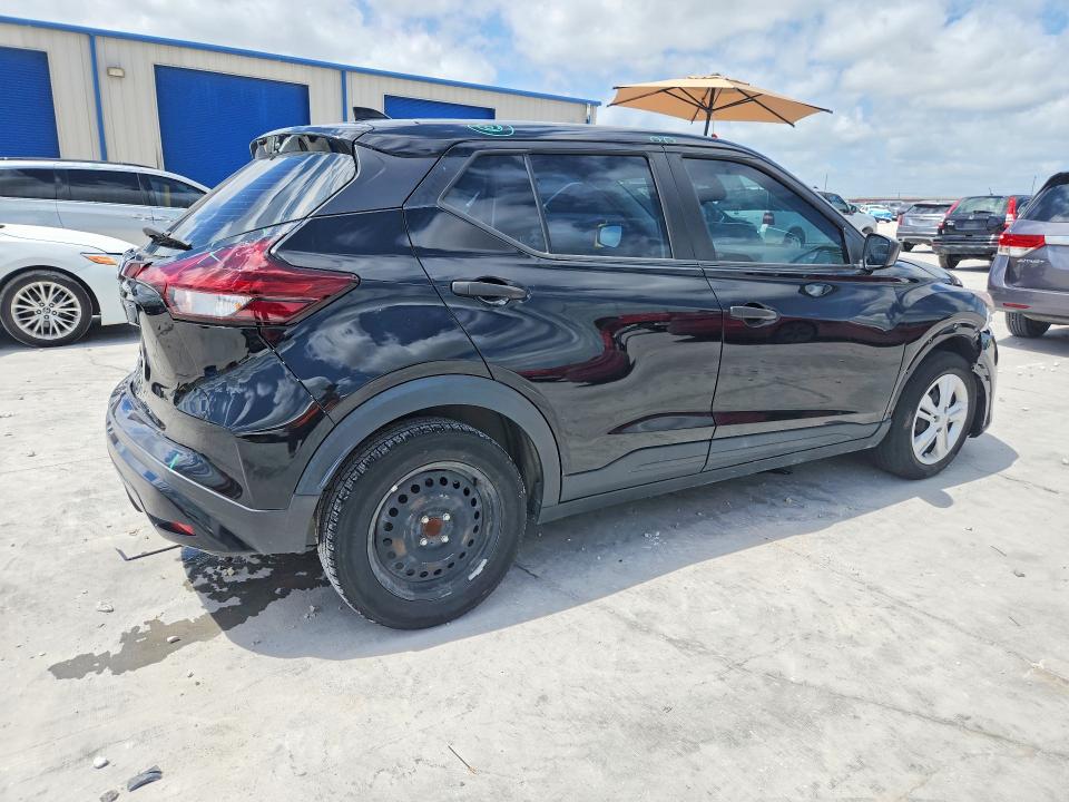 56592736 :رقم المزاد ، 3N1CP5BV3ML538718 vin ، 2021 Nissan Kicks مزاد بيع