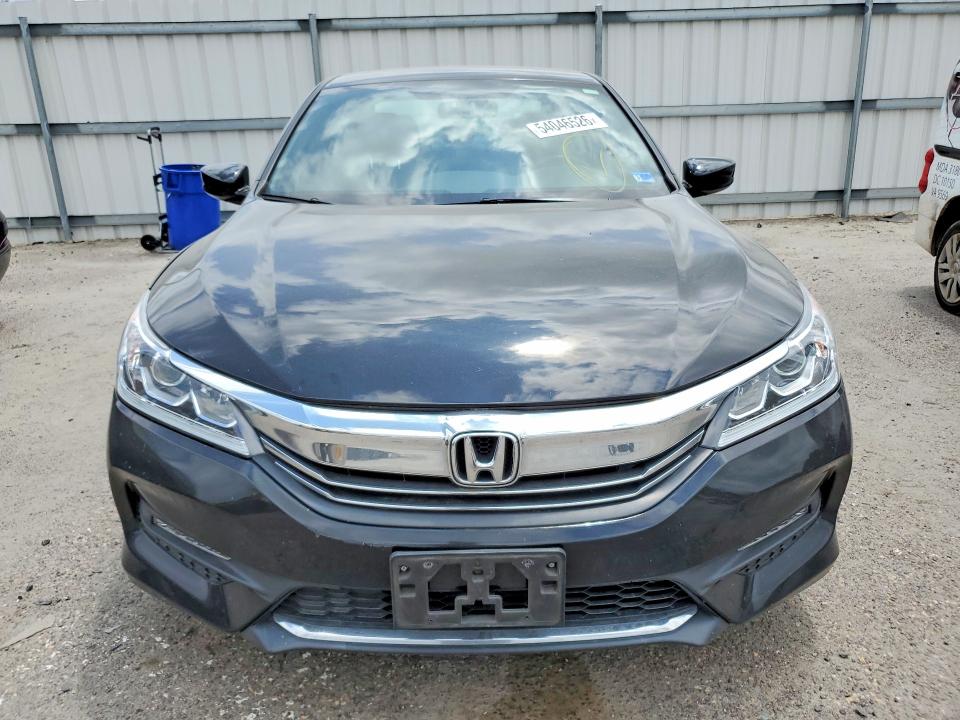 Продажа на аукционе авто 2017 Honda Accord, vin: 1HGCR2F11HA230927, номер лота: 54046526