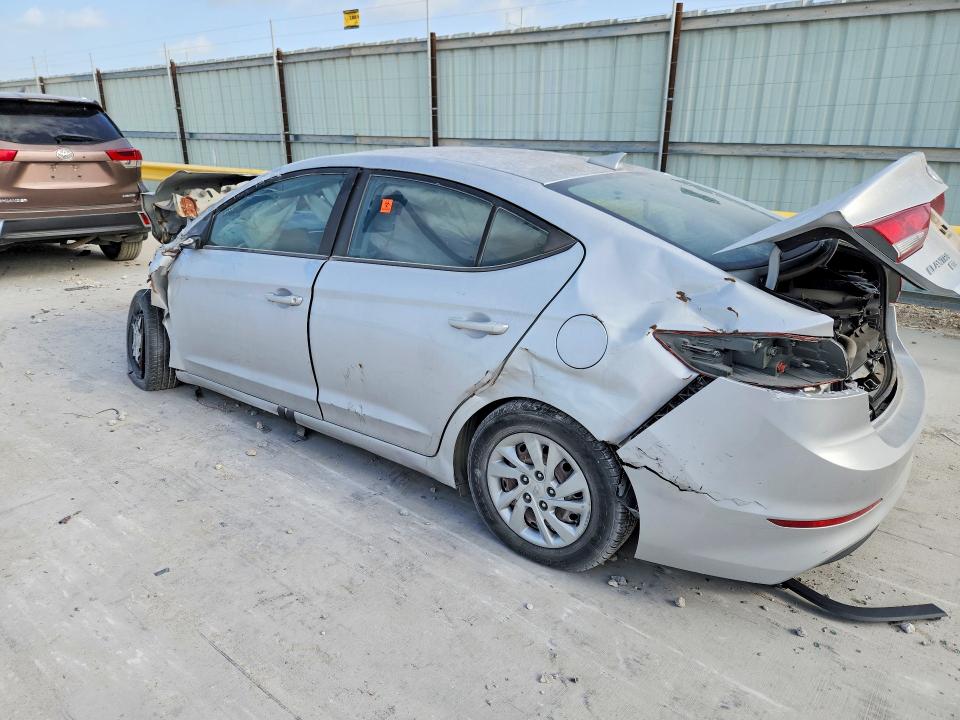 2017 Hyundai Elantra მანქანა იყიდება აუქციონზე, vin: KMHD74LF7HU087593, აუქციონის ნომერი: 58640696