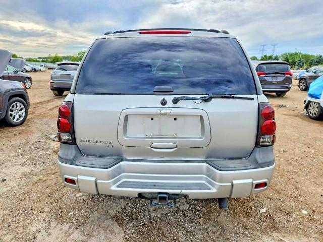 2005 Chevrolet Trailblazer მანქანა იყიდება აუქციონზე, vin: 1GNDT13S852117775, აუქციონის ნომერი: 55629586