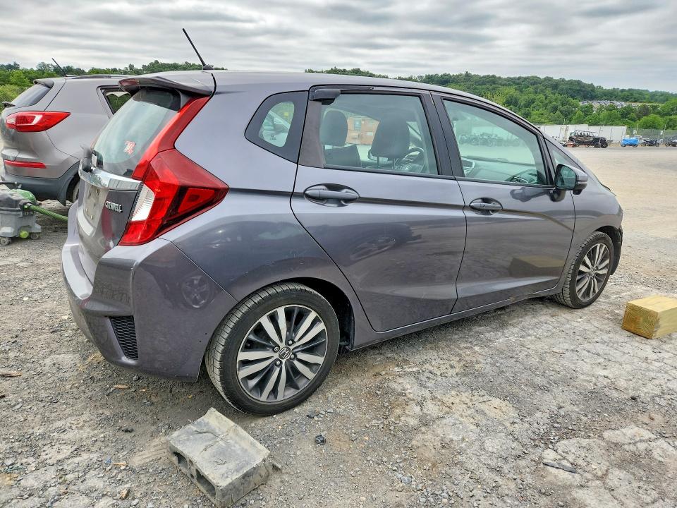 56503096 :رقم المزاد ، 3HGGK5H87FM717549 vin ، 2015 Honda Fit مزاد بيع