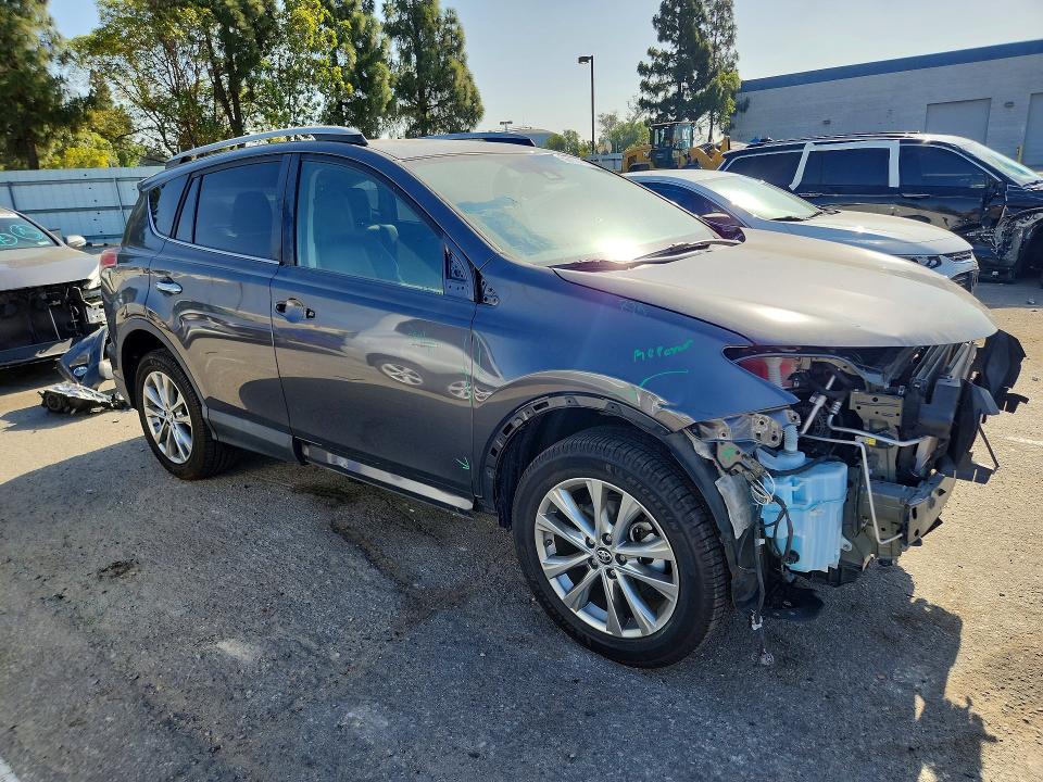 Продаж на аукціоні авто 2018 Toyota Rav4, vin: 2T3YFREV8JW473345, номер лоту: 56793106