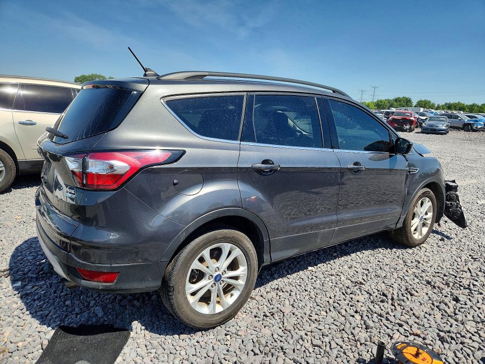 55791986 :رقم المزاد ، 1FMCU9HDXJUA15933 vin ، 2018 Ford Escape مزاد بيع
