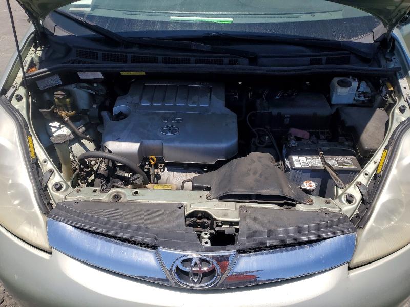 58157416 :رقم المزاد ، 5TDBK22C38S015770 vin ، 2008 Toyota Sienna مزاد بيع