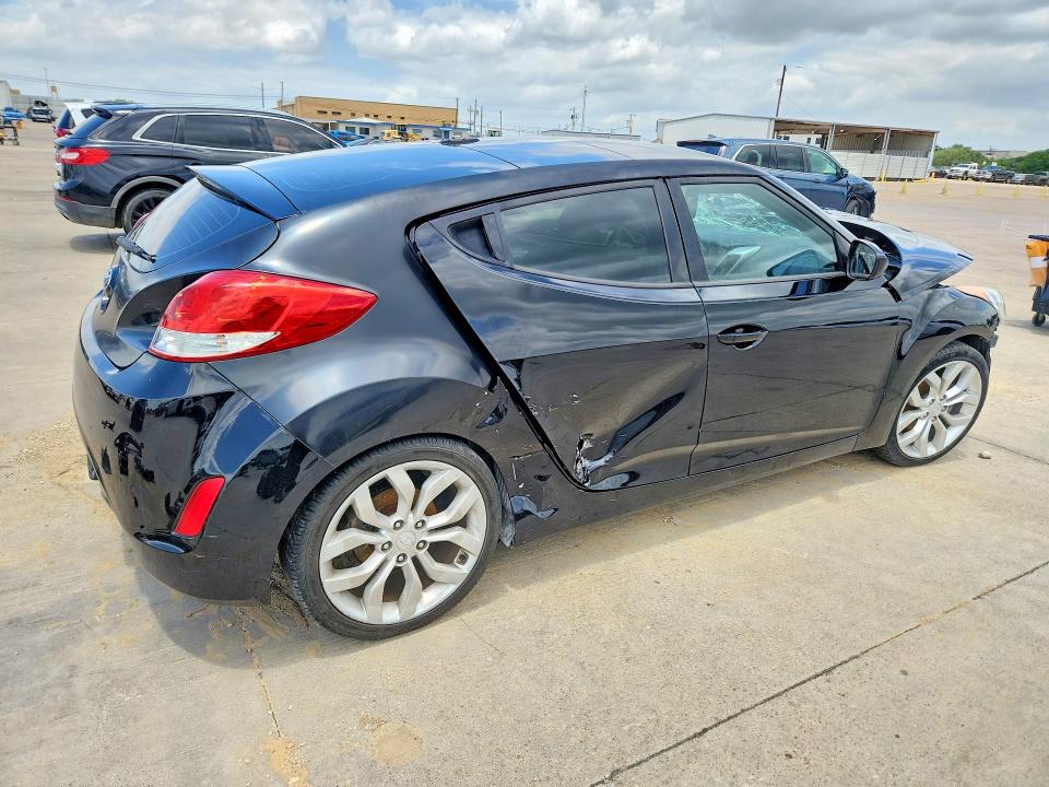 2015 Hyundai Veloster მანქანა იყიდება აუქციონზე, vin: KMHTC6AD8FU234022, აუქციონის ნომერი: 56446766