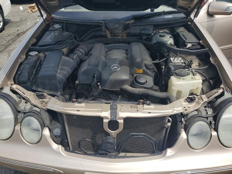 56819496 :رقم المزاد ، WDBJF82J62X066049 vin ، 2002 Mercedes-benz E مزاد بيع