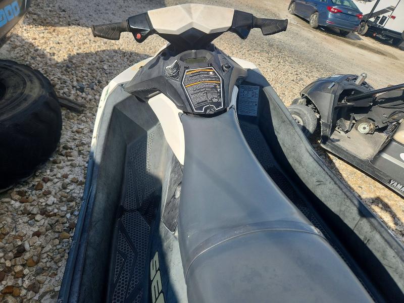 2017 Sea-doo Spark მანქანა იყიდება აუქციონზე, vin: YDV62239J617, აუქციონის ნომერი: 56860526