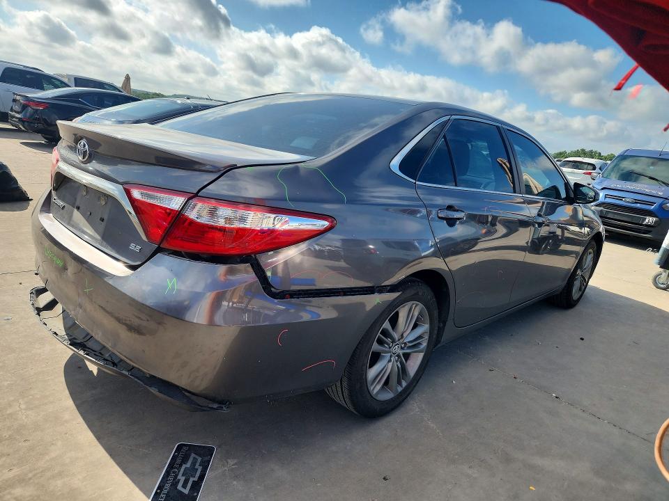 2016 Toyota Camry მანქანა იყიდება აუქციონზე, vin: 4T1BF1FK2GU143679, აუქციონის ნომერი: 57728366