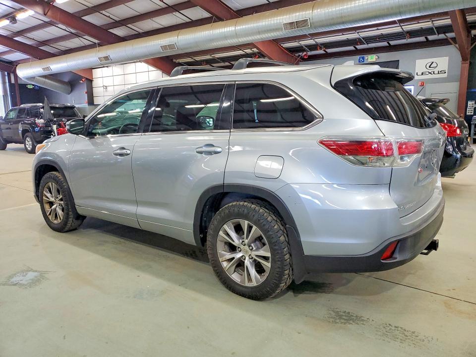 57672526 :رقم المزاد ، 5TDJKRFH1ES067839 vin ، 2014 Toyota Highlander مزاد بيع