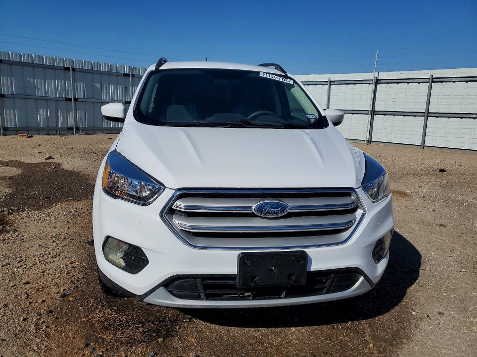 58093976 :رقم المزاد ، 1FMCU9GD0JUC34000 vin ، 2018 Ford Escape مزاد بيع