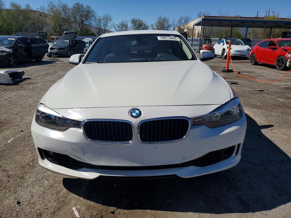 59013066 :رقم المزاد ، WBA3B1C55FK139474 vin ، 2015 Bmw 320 مزاد بيع
