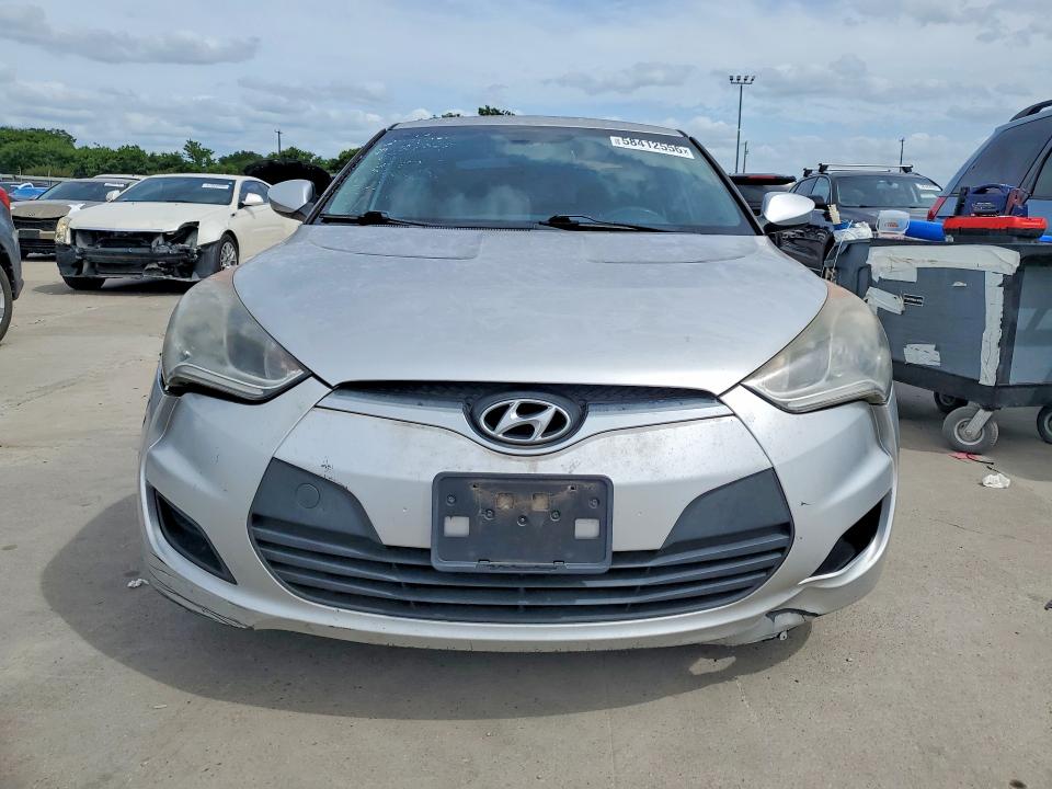 2013 Hyundai Veloster მანქანა იყიდება აუქციონზე, vin: KMHTC6AD0DU117838, აუქციონის ნომერი: 58412556